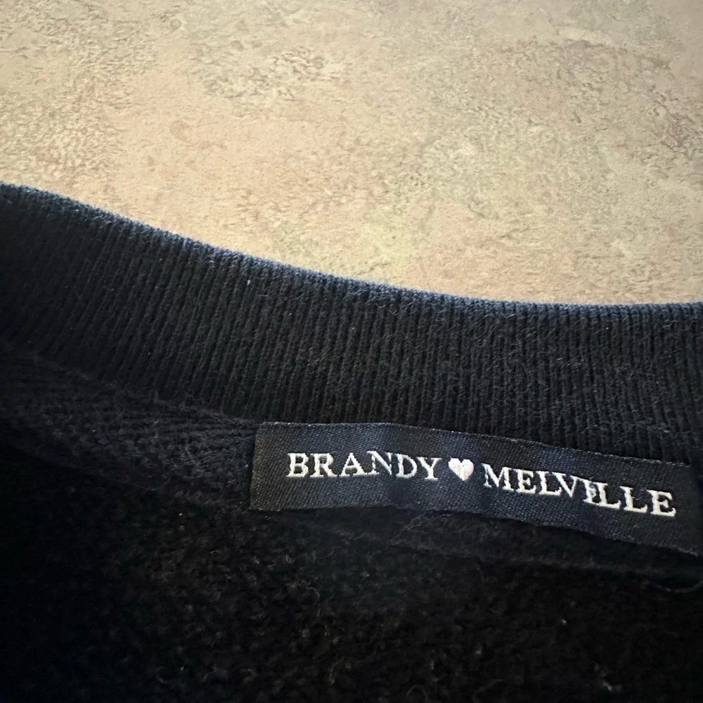 Brandy Melville Navy New York Crewneck with Pockets - Picture 5 of 5